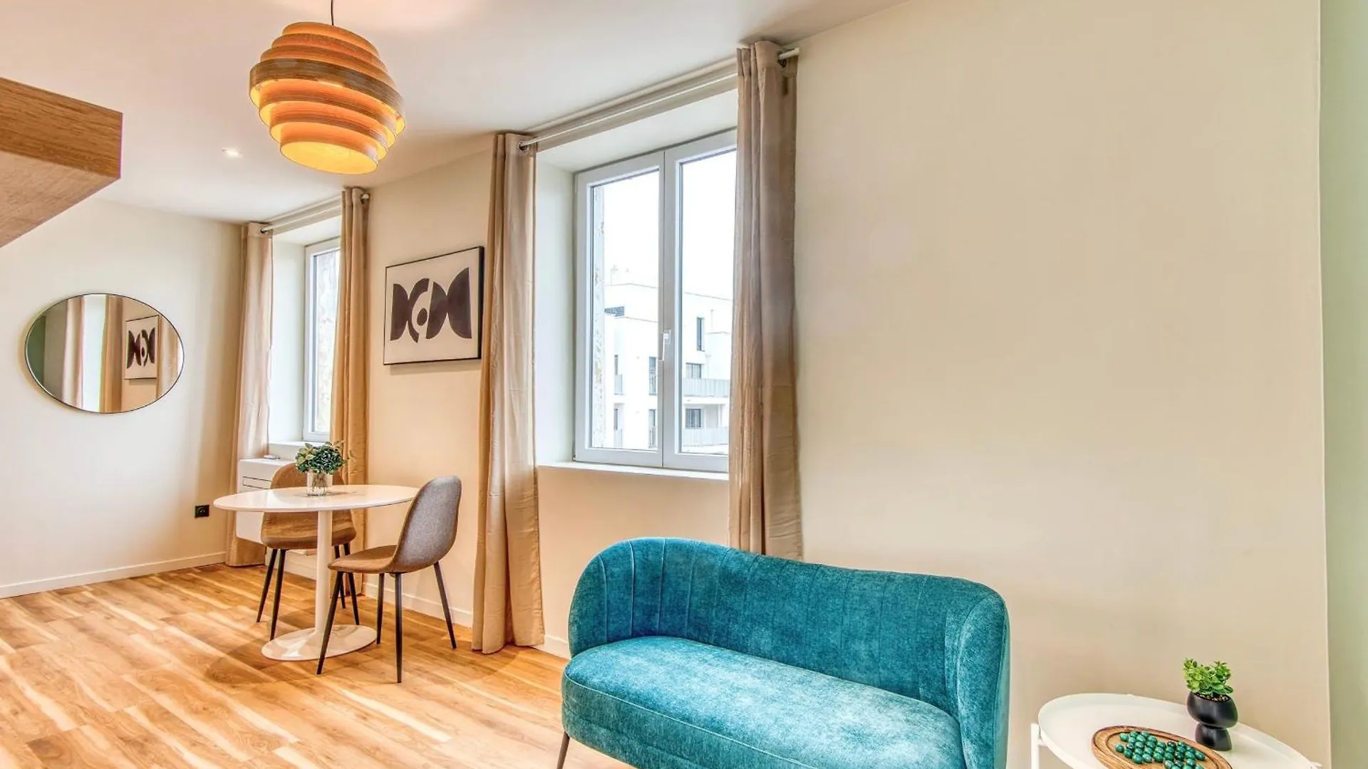 Le Cedre Bleu - Bel Appart Climatise Quartier Point Du Jour Lyon 5 0*,  프랑스